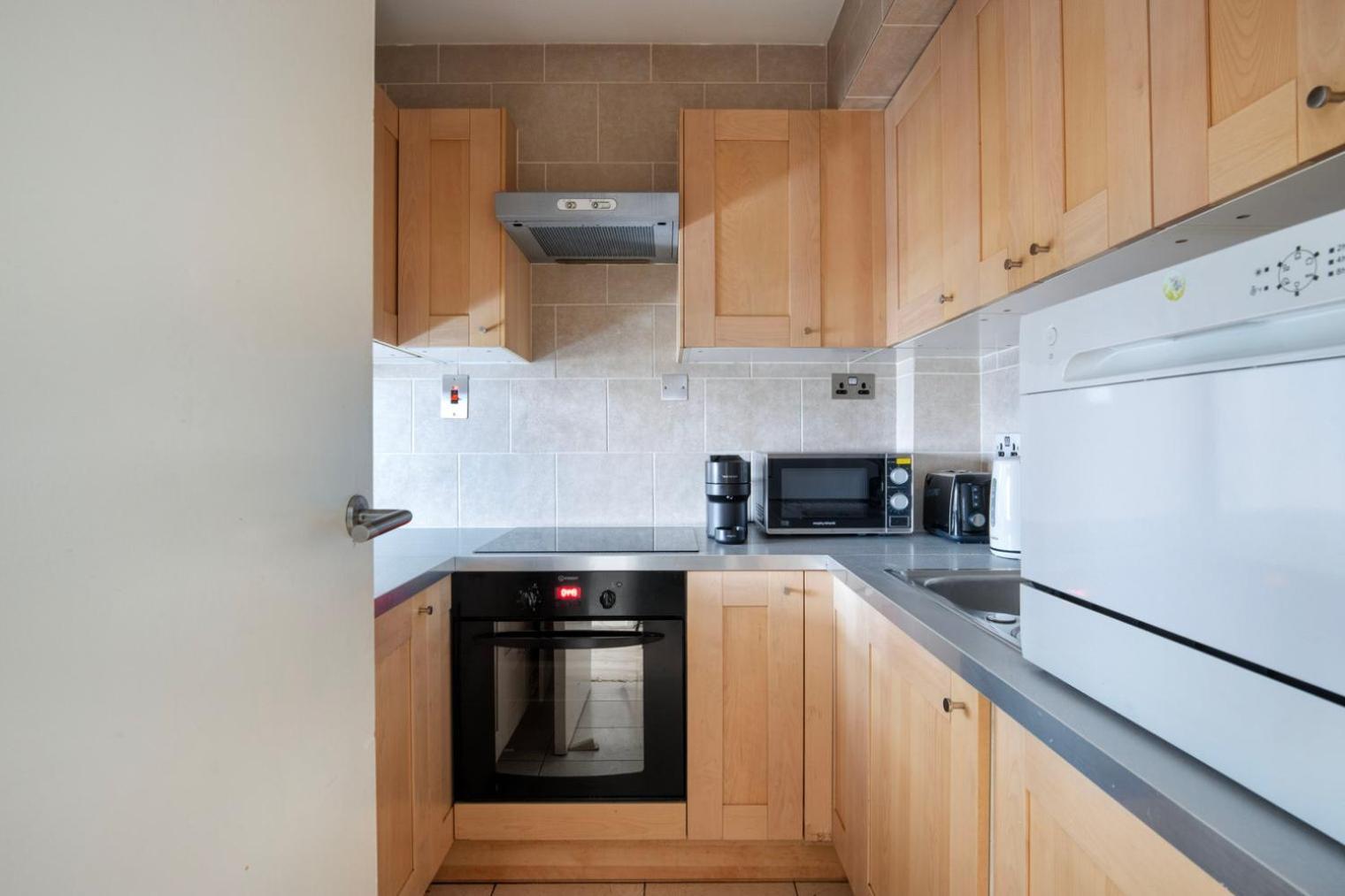 Blueground Of Concierge Nr Station Lon-398 Apartamento Londres